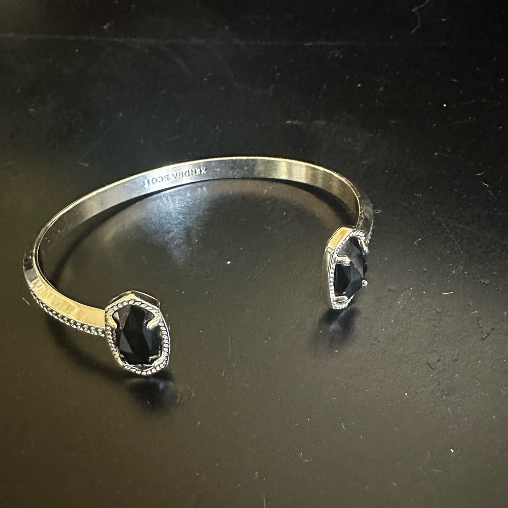 Black and gold Kendra bracelet